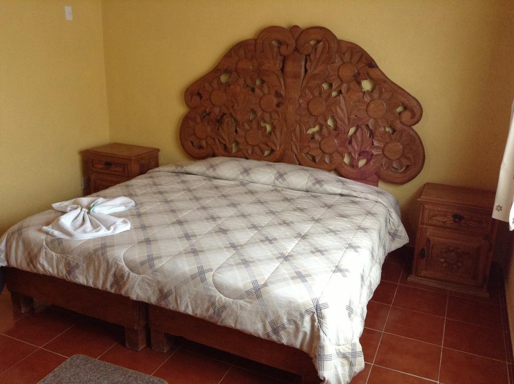 Hotel La Herradura Tecozautla Room photo